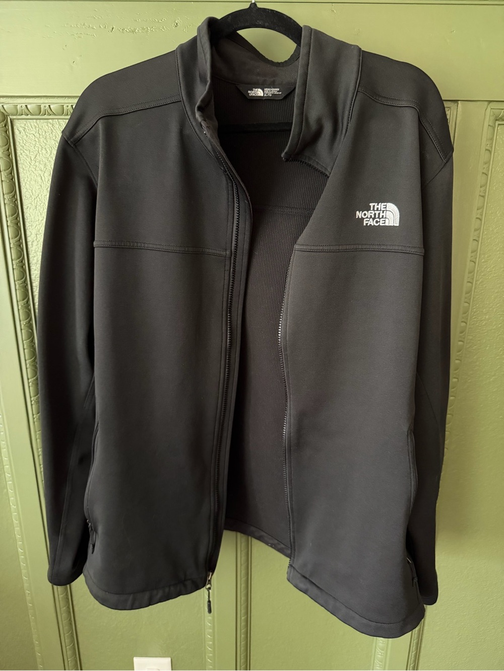 The North Face Black Men's Full-Zip Performance Jacket with White Logo